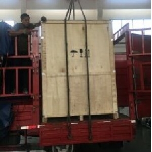 四氟设备+模具发往俄罗斯